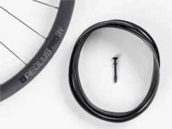 Bontrager Aeolus Pro 3S Tubeless Ready Disc Front Wheel | 12x100mm 2019 -SRAM Shop 5c8a6c88d44b8 1